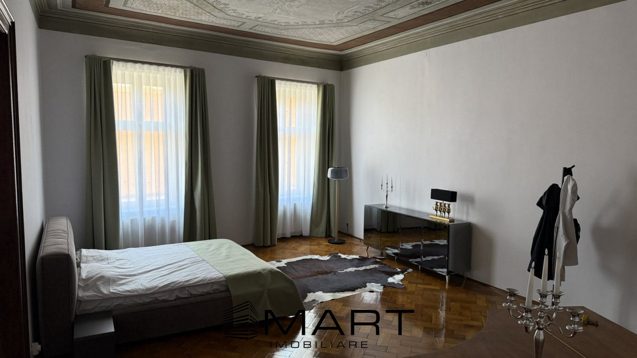 Apartament cu 3 camere in Centrul Istoric