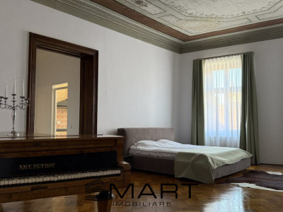 Apartament cu 3 camere in Centrul Istoric