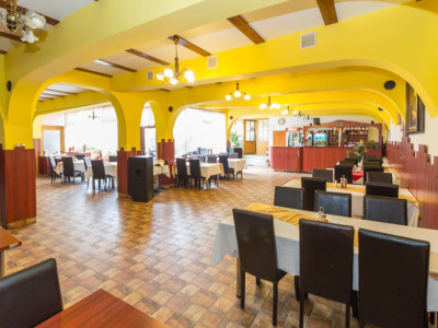 Hotel / Pensiune, 12 camere, 905mp, zona Noua