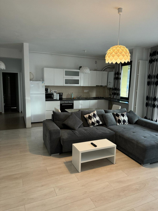 Apartament 3 camere, decomandate, zona Bartolomeu.