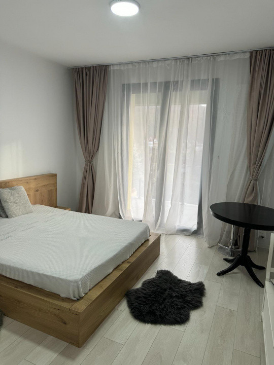 Apartament 3 camere, decomandate, zona Bartolomeu.