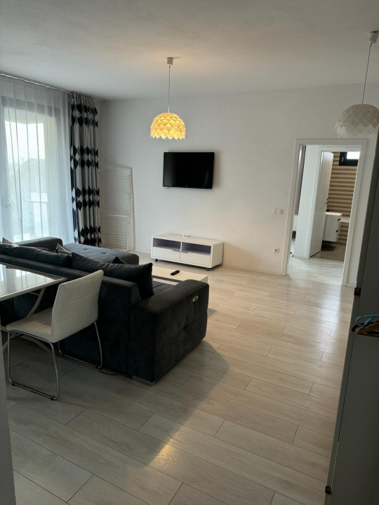 Apartament 3 camere, decomandate, zona Bartolomeu.