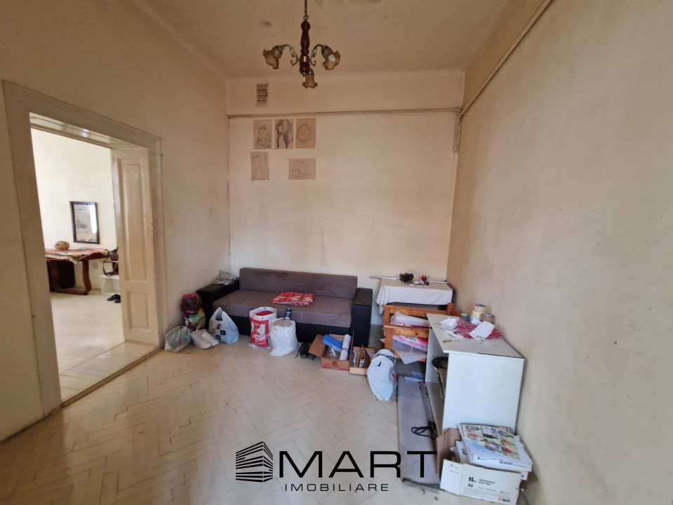 Apartament cu 3 camere in Centrul Istoric