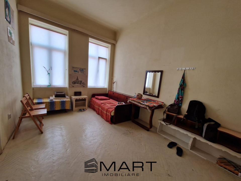 Apartament cu 3 camere in Centrul Istoric