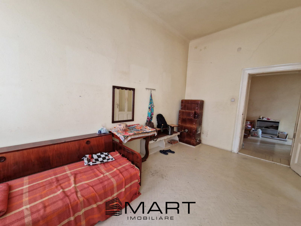 Apartament cu 3 camere in Centrul Istoric