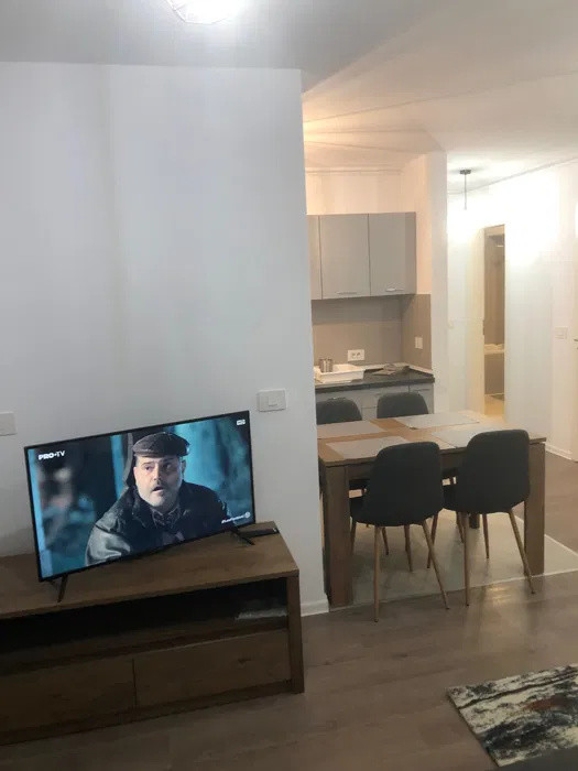 Apartament 2 camere, decomandate,  zona Coresi.