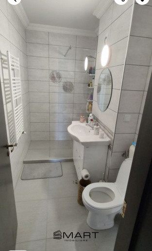 Apartament 3 camere in Subcetate 