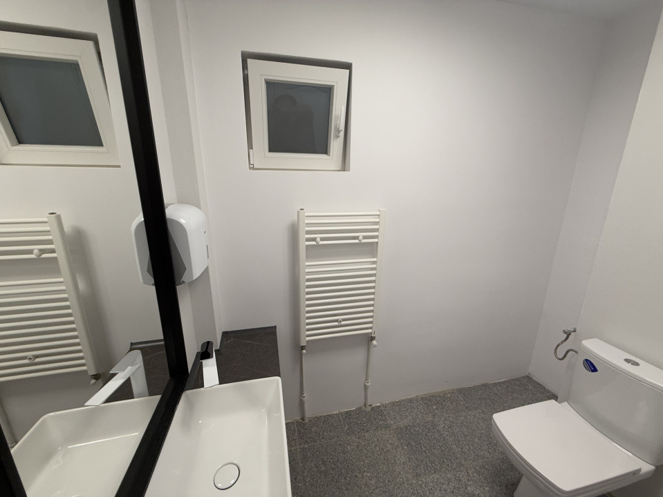 Spatiu Comercial 100 mp Central 