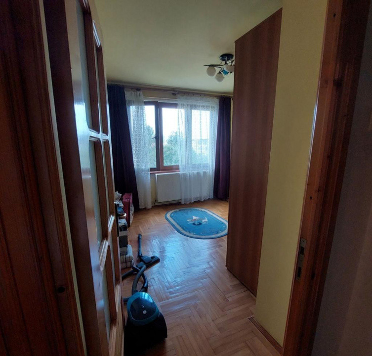 Apartament 4 camere 85 mp Tractorul