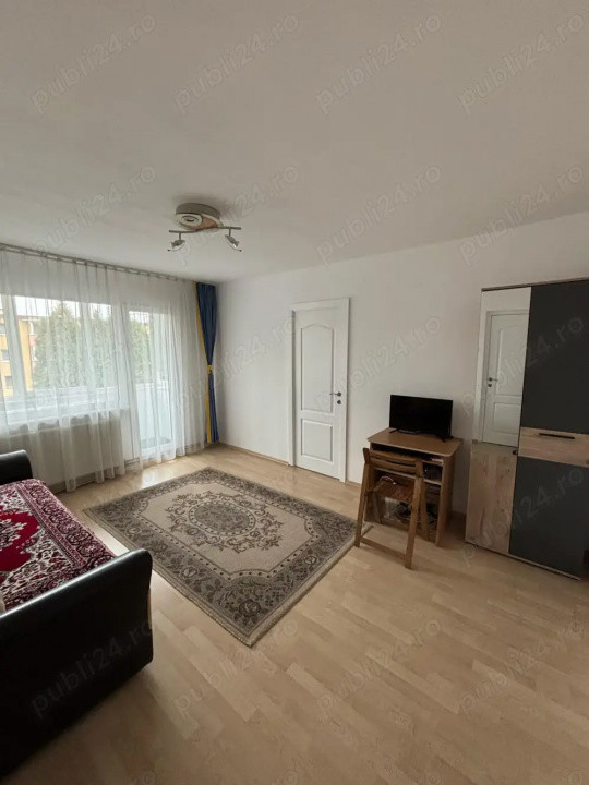 Apartament 2 camere semidecomandate zona Astra