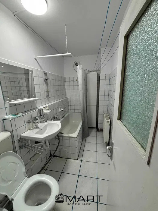 Apartament 2 camere decomandat situat la parterul unui bloc in zona Terezian