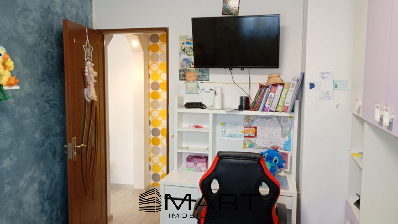 OCAZIE! Apartament cochet 2 camere etaj 3/4 zona V. Aaron