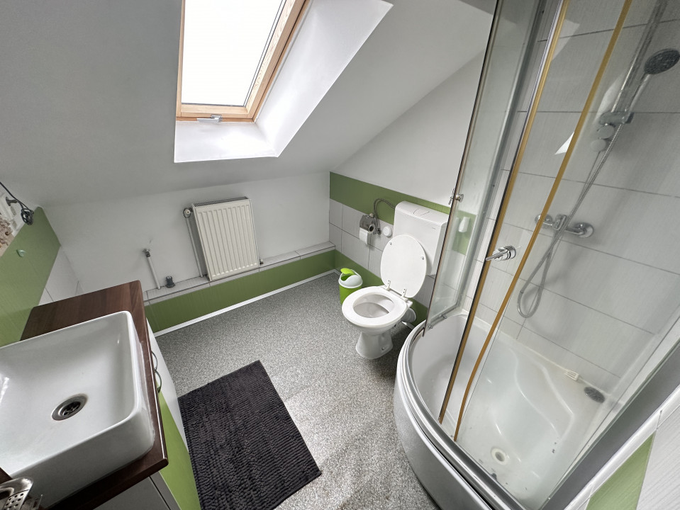 Apartament 3 camere 100mp zona Tilisca