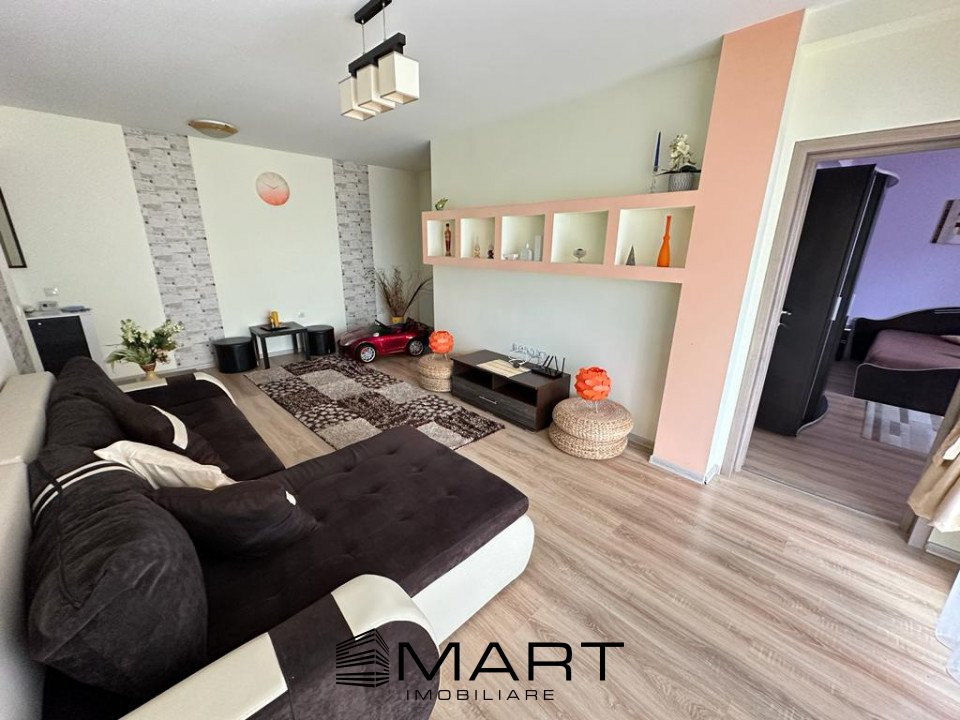 Apartament 3 camere decomandate zona Calea Cisnadiei