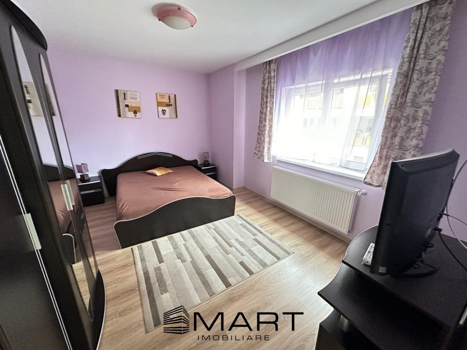 Apartament 3 camere decomandate zona Calea Cisnadiei