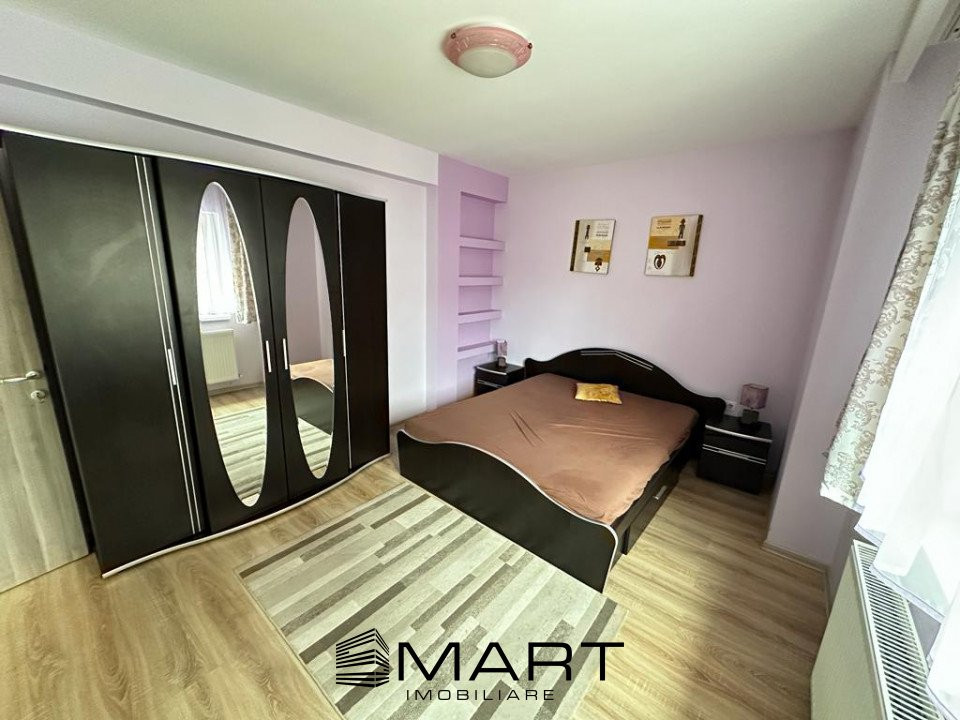 Apartament 3 camere decomandate zona Calea Cisnadiei