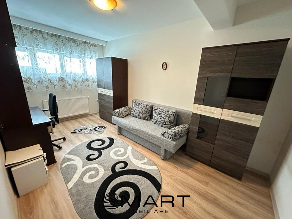 Apartament 3 camere decomandate zona Calea Cisnadiei
