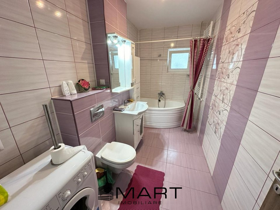 Apartament 3 camere decomandate zona Calea Cisnadiei