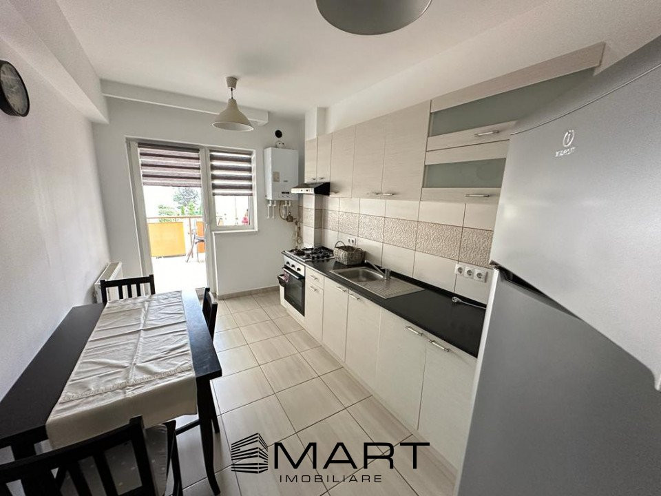 Apartament 3 camere decomandate zona Calea Cisnadiei