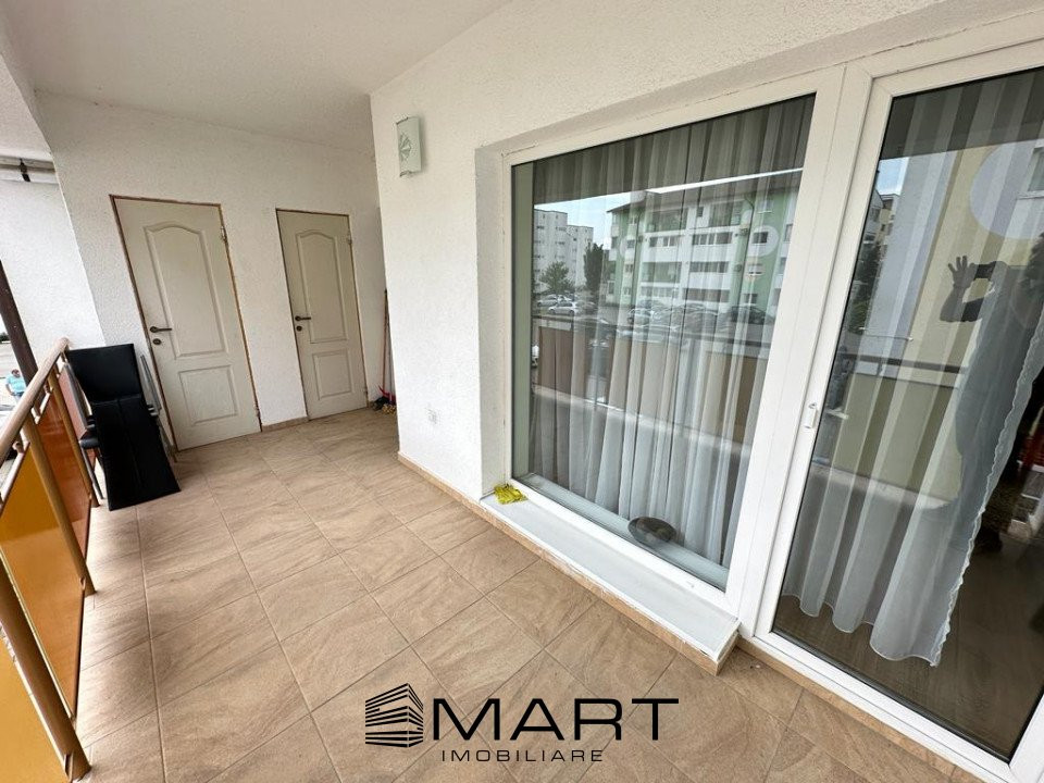 Apartament 3 camere decomandate zona Calea Cisnadiei