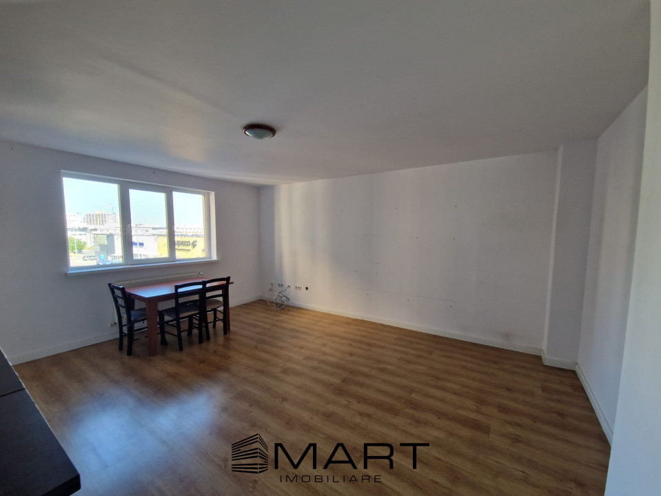 Apartament cu 3 camere in zona Supeco 