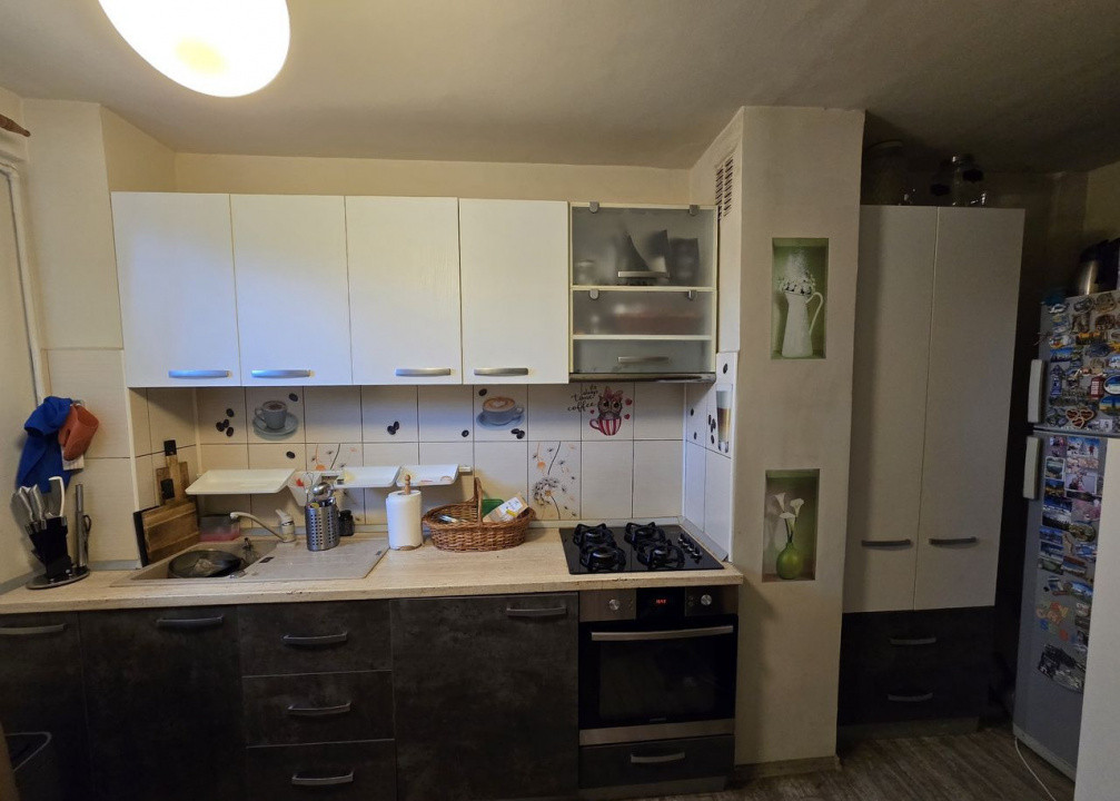 Apartament 3 camere Astra 65 mp