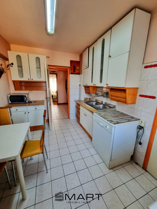 Apartament  4 camere, 2 băi et 3/4, zona Garii 