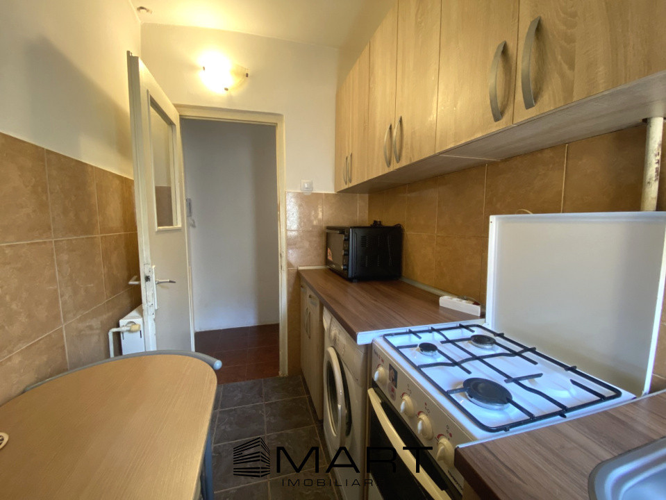 Apartament 2 camere zona Vasile Aaron