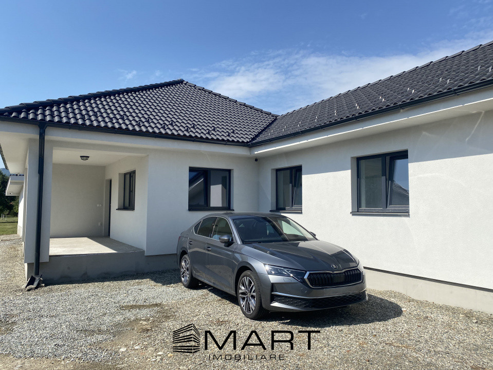 Casa noua Sacel 142 mp, teren 2000 mp, priveliste munti si acces direct Sibiu
