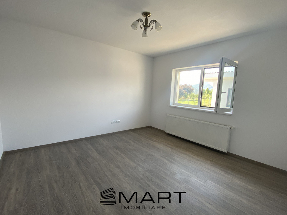 Casa noua Sacel 142 mp, teren 2000 mp, priveliste munti si acces direct Sibiu
