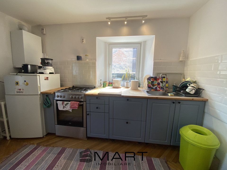 Apartament 3 camere in centrul istoric - strada Turnului si piata Huet
