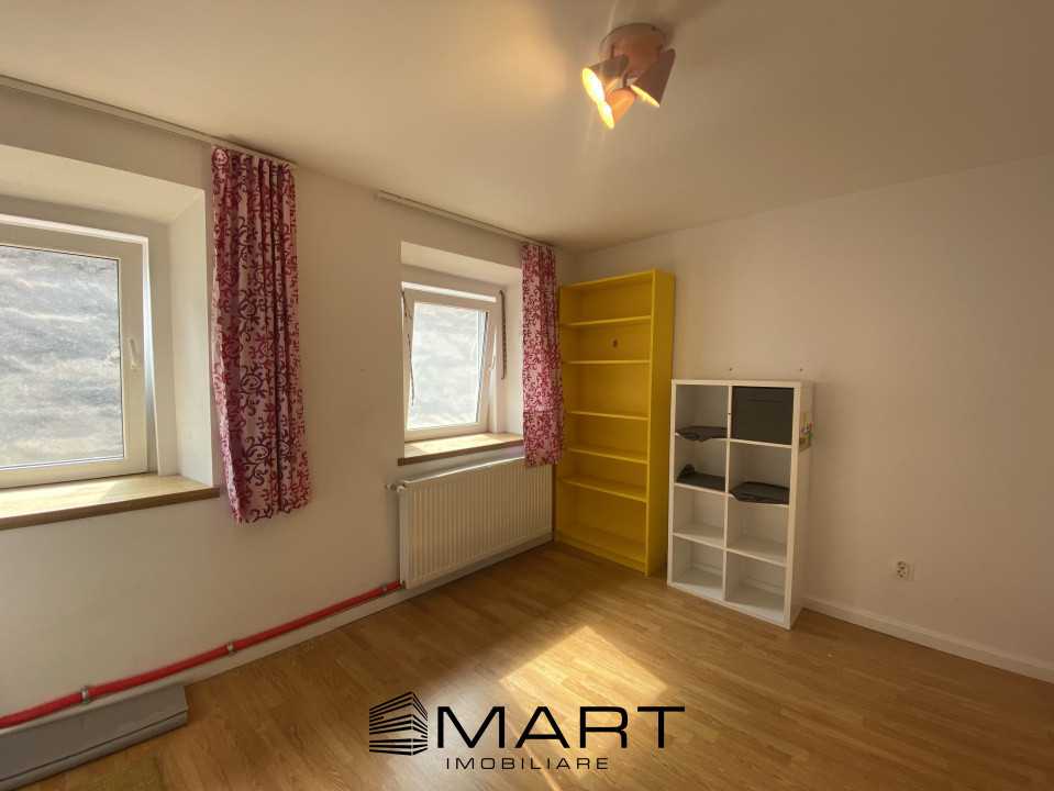 Apartament 3 camere in centrul istoric - strada Turnului si piata Huet