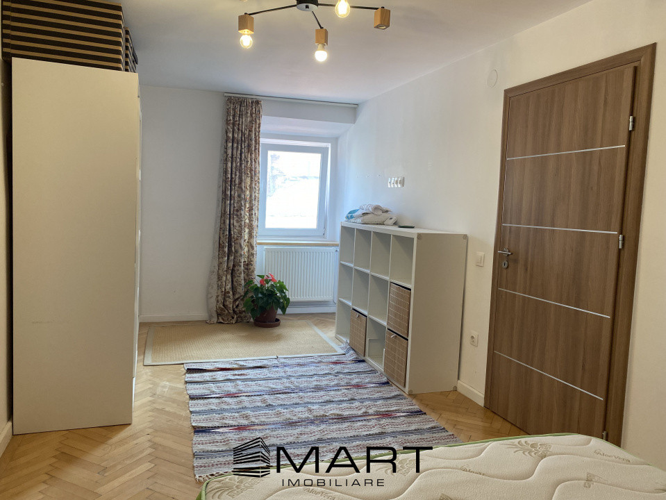 Apartament 3 camere in centrul istoric - strada Turnului si piata Huet