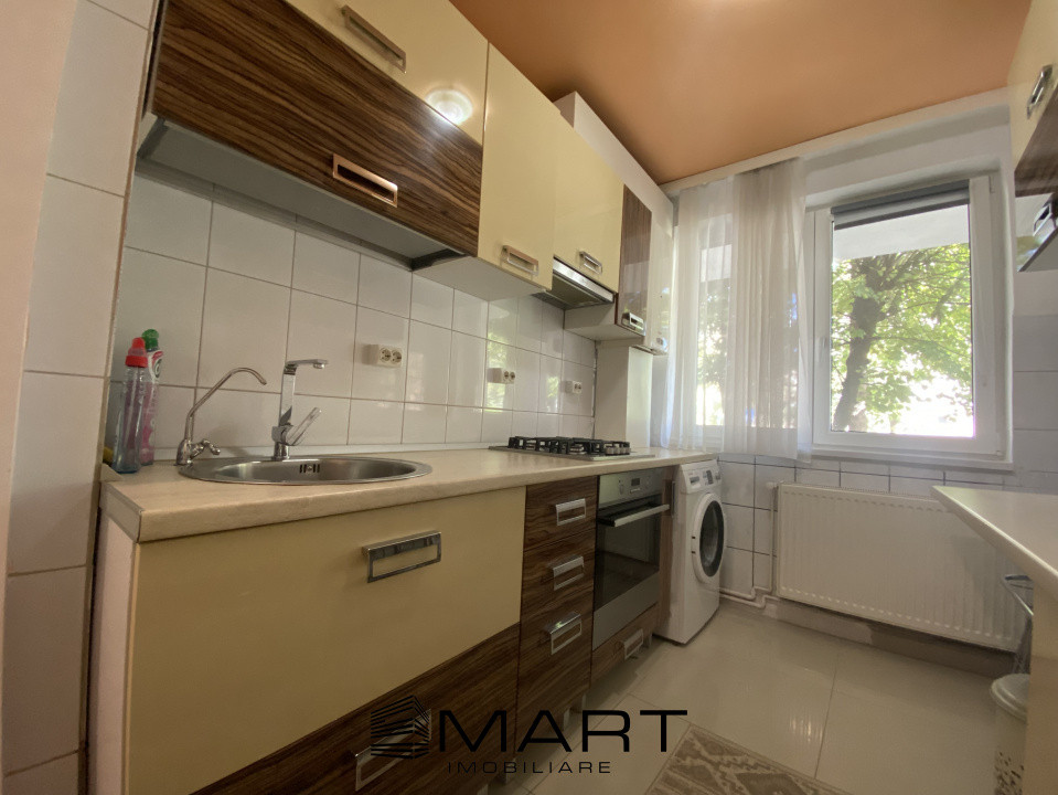 Apartament 2 camere lângă piața Rahova, școală, liceu și U.M.