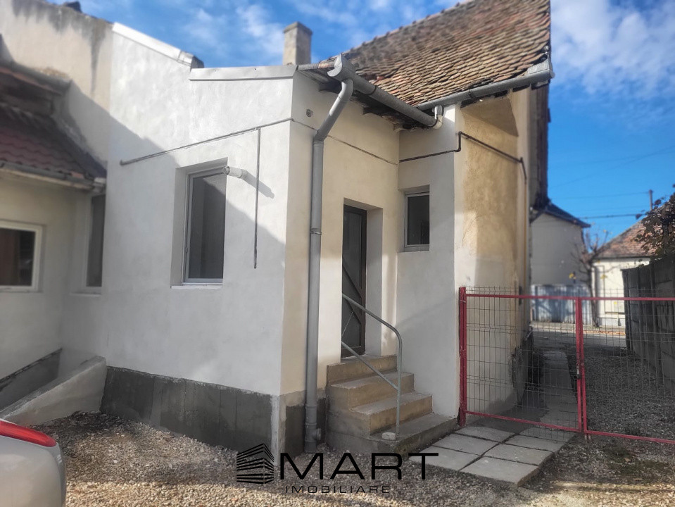 Casa individuala si curte de 480 mp zona Piata Cluj