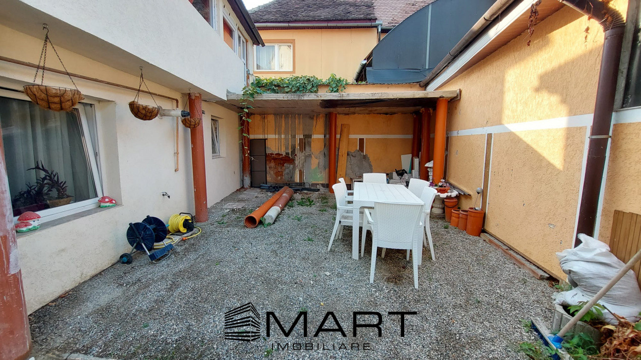 Casa spatioasa si curte zona Terezian