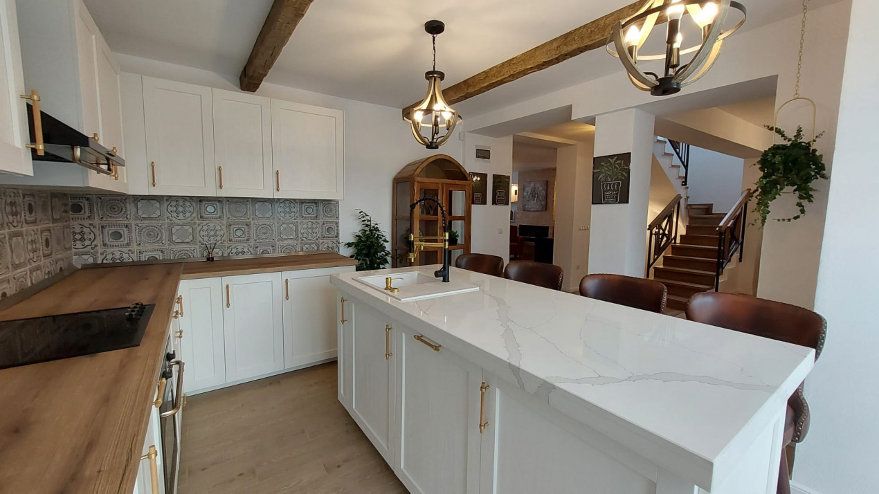 Casa 7 camere de lux zona Turnisor