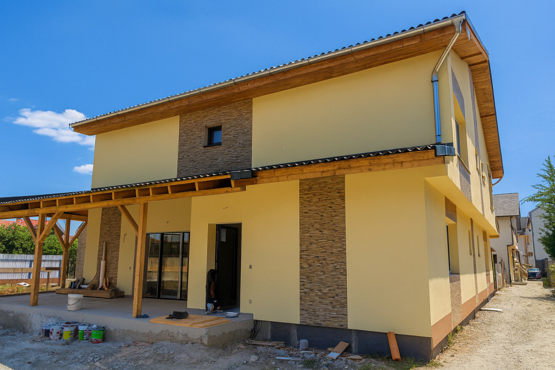 Casa tip duplex 4 camere 135mp zona Brana