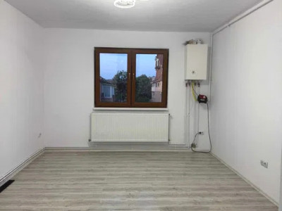 Garsoniera la cheie zona Terezian