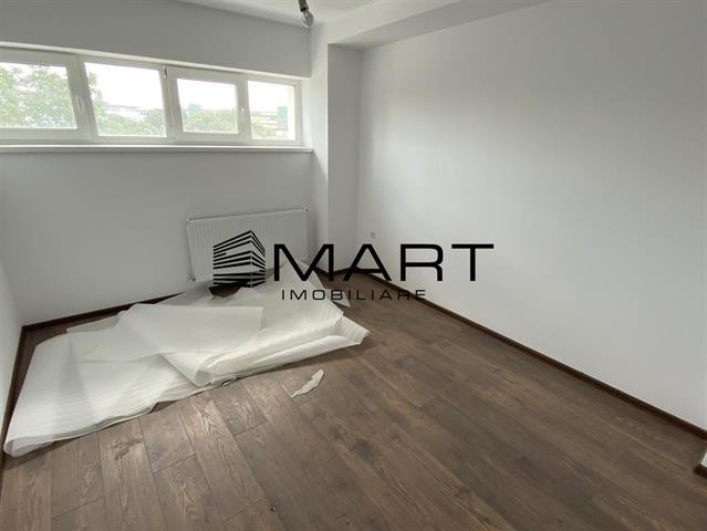 Apartament 3 camere etaj 1 Kogalniceanu
