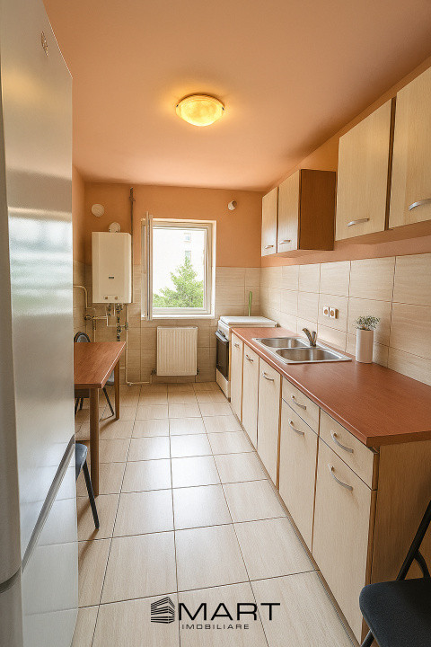 Apartament 4 camere etaj 3/4 zona Mihai Viteazul
