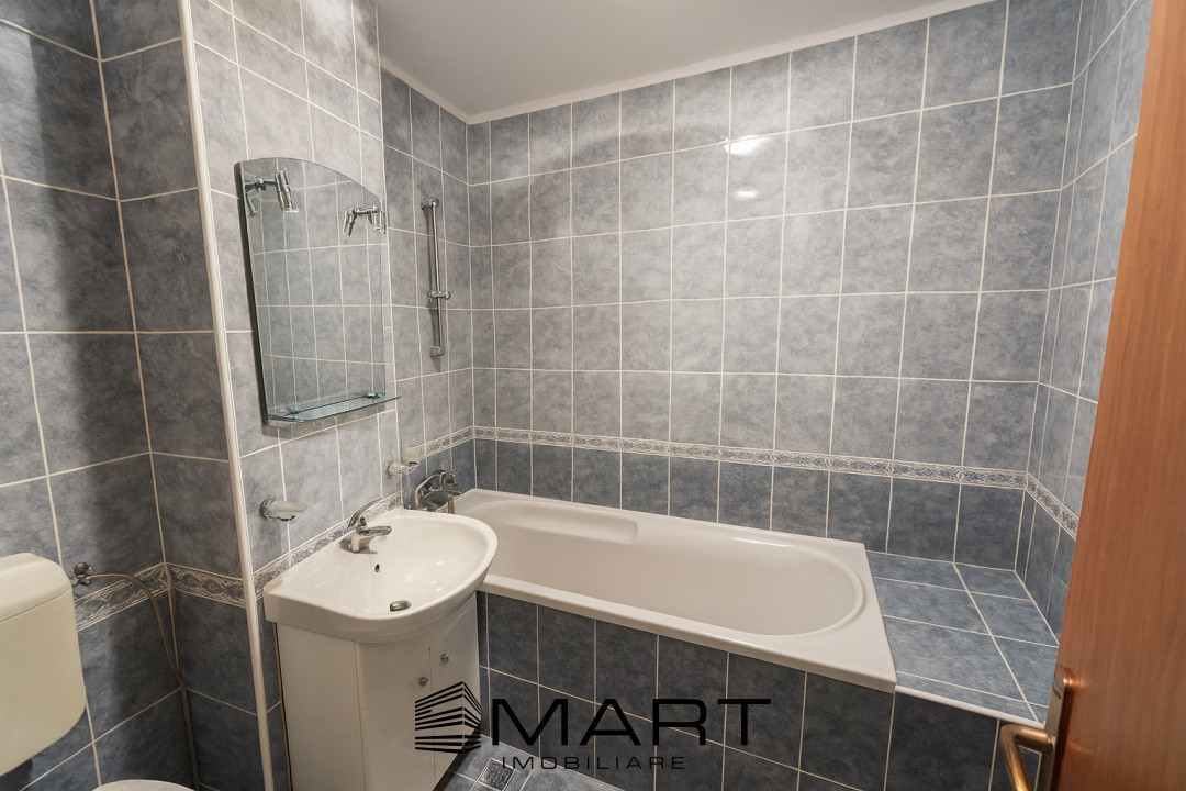Apartament 4 camere etaj 3/4 zona Mihai Viteazul