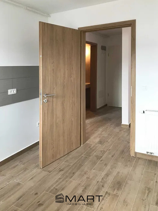 Apartament 2 camere, decomandat, zona Coresi Kasper