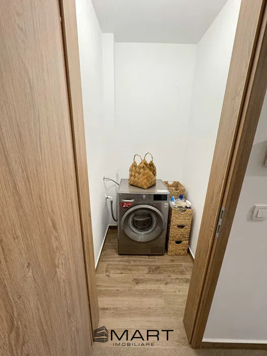 Apartament 2 camere, decomandat, zona Coresi Kasper