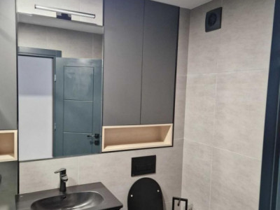 Apartament cu 3 camere in Cartierul Turnisor