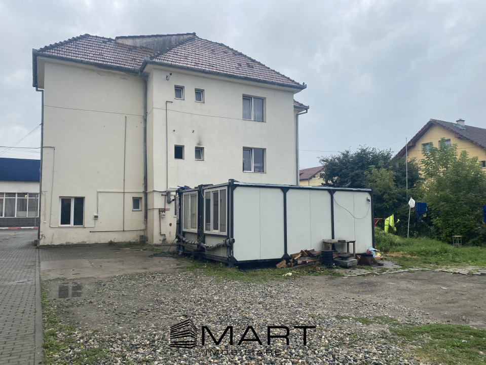 Casă cu 9 camere fiecare cu baie proprie