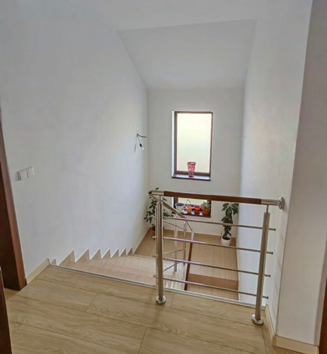Casa 5 camere + teren 372mp cartier Bavaria