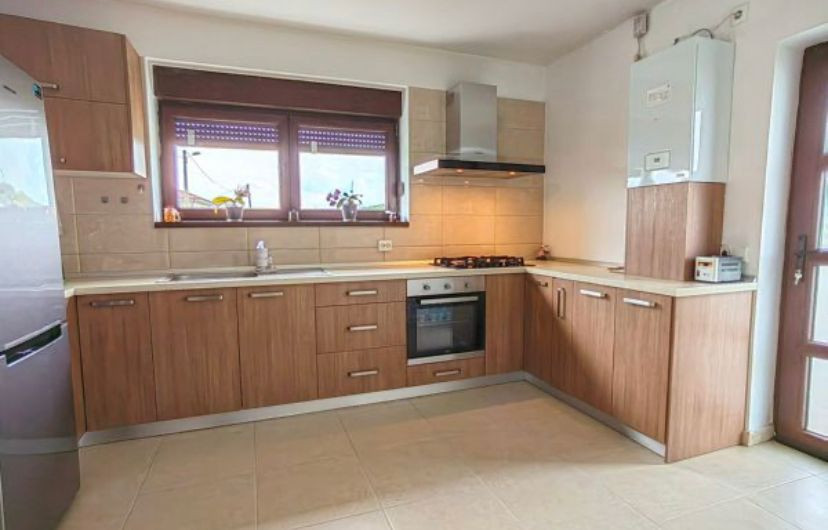 Casa 5 camere + teren 372mp cartier Bavaria