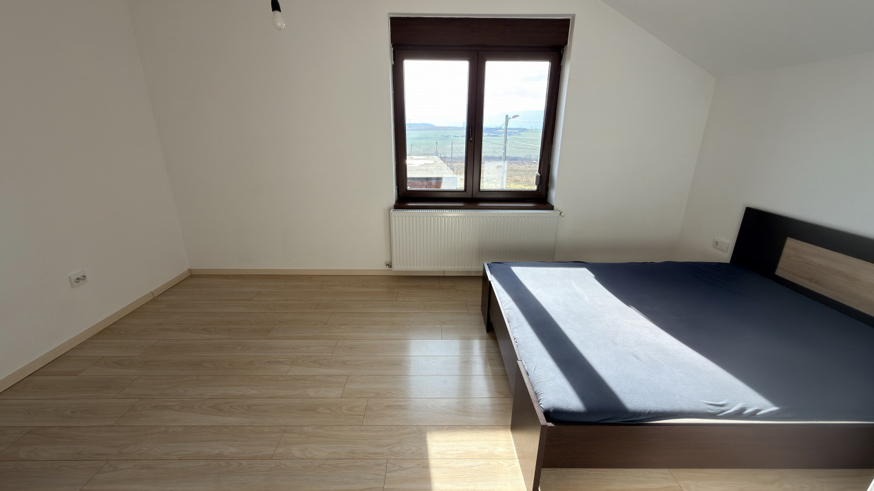 Casa 5 camere + teren 372mp cartier Bavaria