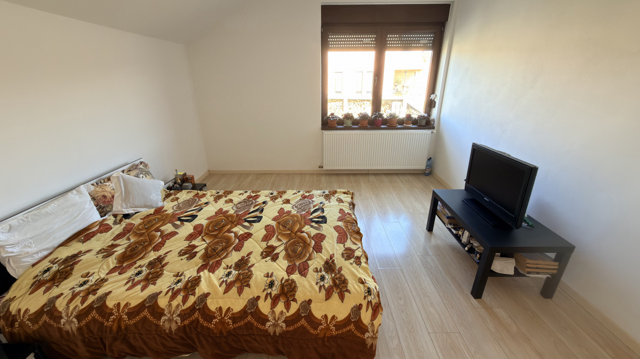 Casa 5 camere + teren 372mp cartier Bavaria